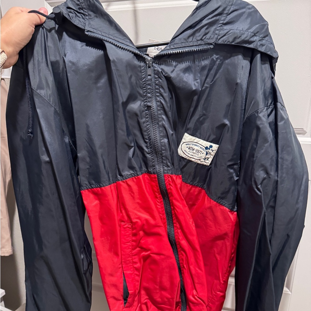 Walt Disney World Windbreaker  Jacket Size Medium Red Blue Vintage